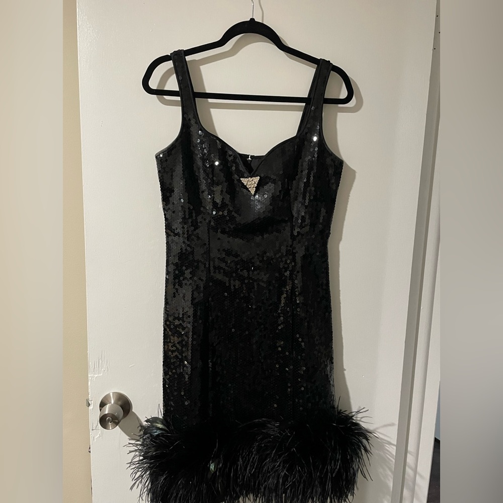 Black sequins dress